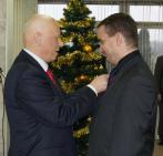 Prezes Grupy Parady� uhonorowany prezydenckim odznaczeniem