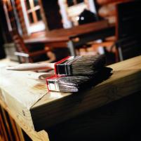 Czym zabezpieczy� drewno?